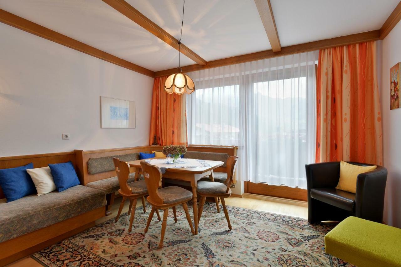 Haus Dejakom Mayrhofen Ngoại thất bức ảnh
